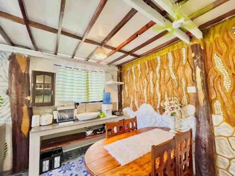 Precious Homestay Burgos  외부 사진